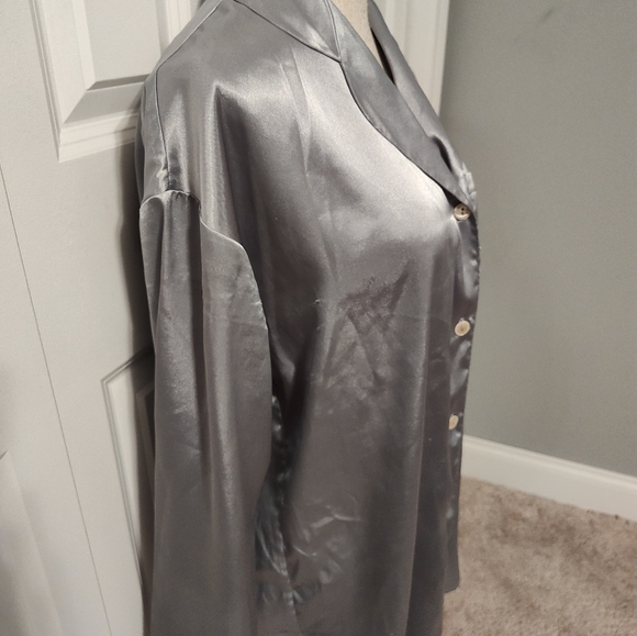 🩶 Vintage 1997 Victoria's Secret Ladie's Satin Button Front Long Sleeve Gown XS - Picture 10 of 16